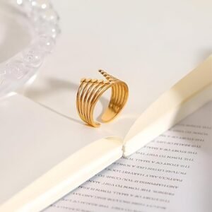 Bold V Ring