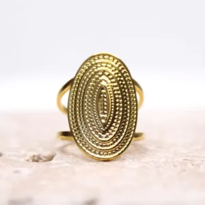 Oval-shaped ornate ring